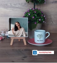 Yılbaşı Hediyesi Fotoğraflı Dekoratif Taş, Ahşap Altlıklı Türk Kahvesi Fincanı Hediye (Model 6)