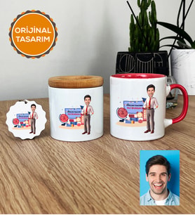 Kişiye Özel Karikatürlü İngilizce Öğretmeni Hediye Seti Kupa Bardak, Kalemlik, Anahtarlık Erkek İngilizce Öğretmenine Öğretmenler Günü Hediyesi (Pembe)