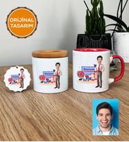Kişiye Özel Karikatürlü İngilizce Öğretmeni Hediye Seti Kupa Bardak, Kalemlik, Anahtarlık Erkek İngilizce Öğretmenine Öğretmenler Günü Hediyesi (Pembe)