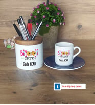 Biyoloji Öğretmeni Hediyeleri Türk Kahvesi Fincanı Kırmızı, Kalemlik Kişiye Özel Hediye (Model 2)