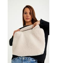 Kadın Premium Peluş/Teddy Çıtçıtlı Astarlı Tote Omuz Çantası (Krem)