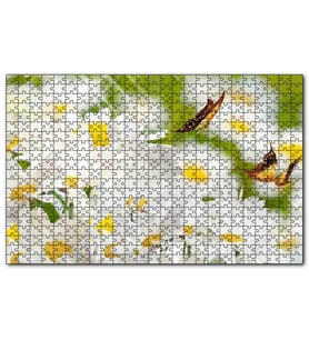 Cakapuzzle Papatyalar ve İki Küçük Kelebek Puzzle Yapboz MDF (Ahşap) (255 Parça)