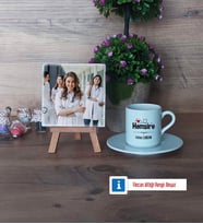 Hemşire Fotoğraflı Dekoratif Taş, Ahşap Altlıklı Türk Kahvesi Fincanı Hediye (Model 2)