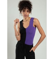 Sifu Tekstil İki Renkli Kadın Spor Askılı V Yaka Yığma Desen Triko Atlet Crop Top Bluz SFYZ1004 (Siyah - Lila)