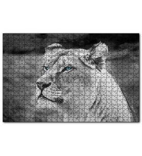 Cakapuzzle  Dişi Aslan Monochrome  Puzzle Yapboz MDF (Ahşap) (500 Parça)