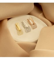 DKMN Gümüş Zirkon Taşlı Kare Biçimli 925 Ayar Gold Renk Gümüş Küpe (Gümüş)