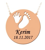 Bebek El Ayak İzi İsim ve Tarih Yazılı Gümüş Kolye (Rose)