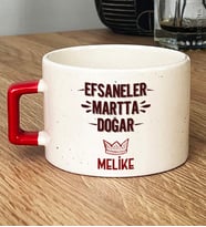 Kişiye Özel Efsaneler Martta Doğar Hediye Lüks Fincan Doğum Günü Hediyesi (Kırmızı)