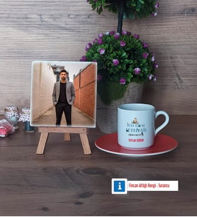 Erkek Türk Dili ve Edebiyatı Öğretmenine Hediye Fotoğraflı Dekoratif Taş, Ahşap Altlıklı Türk Kahvesi Fincanı Hediye (Model 8)