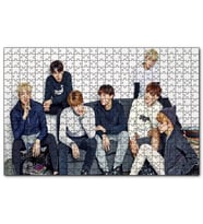 Cakapuzzle BTS Koreli Gençler Dalgın Pozlar  Puzzle Yapboz MDF (Ahşap) (500 Parça)