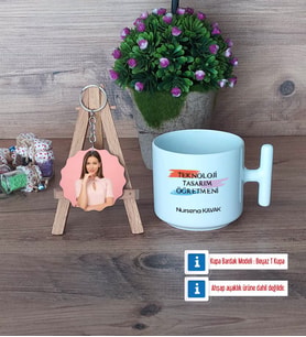 Teknoloji ve Tasarım Öğretmeni Kupa Bardak Beyaz ve Fotoğraflı Ahşap Anahtarlık Hediye (Model 12)