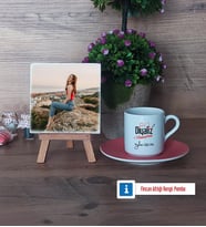Diyaliz Hemşiresi Fotoğraflı Dekoratif Taş, Ahşap Altlıklı Türk Kahvesi Fincanı Hediye Tıp Bayramı Hediyesi Hemşireler Günü Hediyesi (Model 6)