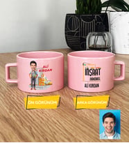 Kişiye Özel Karikatürlü İnşaat Mühendisi Hediye Pastel Fincan Erkek İnşaat Mühendisine Mühendisler Günü Hediyesi (Pembe)