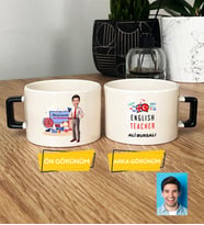 Kişiye Özel Karikatürlü İngilizce Öğretmeni Hediye Lüks Fincan Erkek İngilizce Öğretmenine Öğretmenler Günü Hediyesi (Siyah)