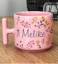 Kişiye Özel İsim Yazılı Hediye Pastel T Kupa Çiçek Desenli -9- (Pembe)