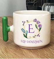 Kişiye Özel Çiçekli E Harfli Hediye T Kupa Bardak İsim Soyisim Yazılı (Yeşil)