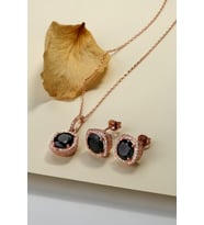Gümüş Elmas Kesim Zirkon Taşlı Tasarım Kolye-Küpe Set (Siyah)