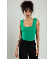 sifu tekstil  Kare Yaka Kadın Yığma Desen Spor Askılı Triko Atlet Crop Top Bluz SFYZ1003 (Benetton)