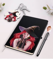 BK Gift Kişiye Özel Bayan Cadı Karikatürlü Beyaz Defter Kalem Ve Anahtarlık Hediye Seti-2 (Model 2)