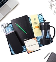 Kişiye Özel Siyah Defter & Gümüş Renk Detaylı Kalem & Özel Kılıflı 500Ml Su Matarası & Rebul Mandalina Kolonya & Siyah French Press Hediye Seti (Model 4)