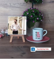 Öğretmene Hediye Fotoğraflı Dekoratif Taş, Ahşap Altlıklı Türk Kahvesi Fincanı Hediye (Model 6)