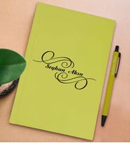 BK Gift Kişiye Özel İsimli Sarı Sert Kapaklı Defter ve Tükenmez Kalem Seti, Arkadaşa Hediye, Yeni İş Hediyesi, Doğum Günü Hediyesi (Model 16)