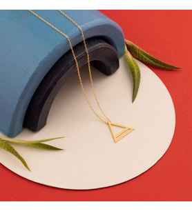 Minimalist Modern Üçgen Gümüş Kolye (Gümüş)