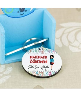 Matematik Öğretmenine Hediye Kadın Figür Anahtarlık