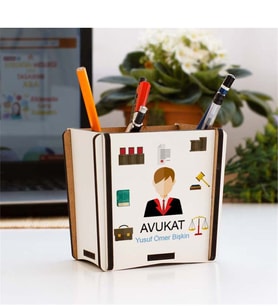 Avukat Figür Kalemlik