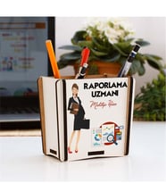 Raporlama Uzmanı Kadın Figür Kalemlik
