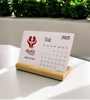 2025 Diyaliz Teknikeri Kırmızı Tasarım Masa Takvimi