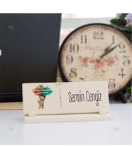 Ressam Kadın Figür Taş İsimlik