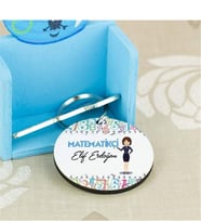 Matematikçi Kadın Figür Anahtarlık