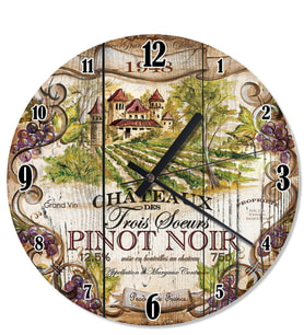 Ahşap Zeminde Pinot Noir Bağı Duvar Saati
