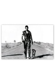 Ahşap Tablo Mad Max Ve Köpeği Siyah Beyaz