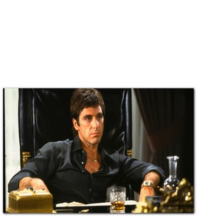 Ahşap Tablo Tony Montana Al Pacino Koltukta