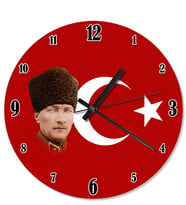 Atatürk Ve Bayrak Desenli Duvar Saati