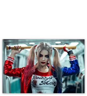 Ahşap Tablo Harley Quinn Beyzbol Sopasıyla
