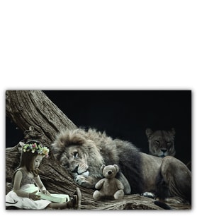 Ahşap Tablo Fantazi Küçük Kız Aslan Aile