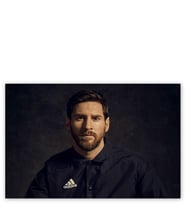 Ahşap Tablo Lionel Messi Adidas Siyah Arkaplan