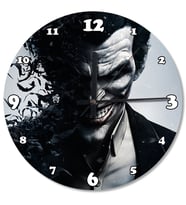 Siyah Beyaz Joker Ahşap Duvar Saati