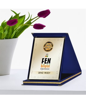 BK Gift Kişiye Özel Yılın En İyi Fen Bilgisi Öğretmeni Lacivert Plaket Ödülü
