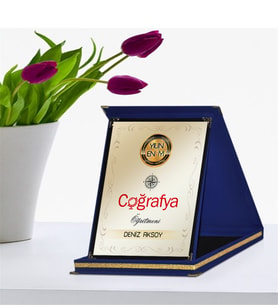 BK Gift Kişiye Özel Yılın En İyi Coğrafya Öğretmeni Lacivert Plaket Ödülü - 1