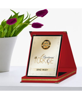 BK Gift Kişiye Özel Yılın En İyi Türkçe Öğretmeni Kırmızı Plaket Ödülü