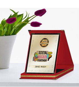 BK Gift Kişiye Özel Yılın En İyi Sosyal Bilgiler Öğretmeni Kırmızı Plaket Ödülü - 3