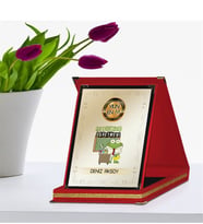 BK Gift Kişiye Özel Yılın En İyi Fen Bilimleri Öğretmeni Kırmızı Plaket Ödülü - 2