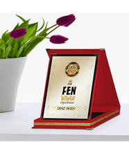 BK Gift Kişiye Özel Yılın En İyi Fen Bilgisi Öğretmeni Kırmızı Plaket Ödülü