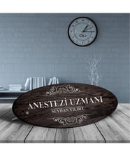 BK Gift Kişiye Özel Mesleki Anestezi Uzmanı Ahşap Oval Masa İsimliği  - 3