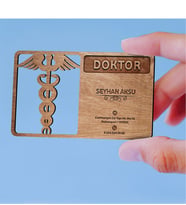 BK Gift Kişiye Özel Mesleki Doktor Ahşap Kartvizit (Model 2) 50 ADET