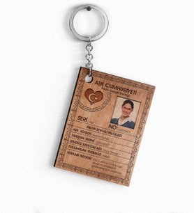 BK Gift Kişiye Özel Sevgili Kimliği Ahşap Anahtarlık (Bayan)